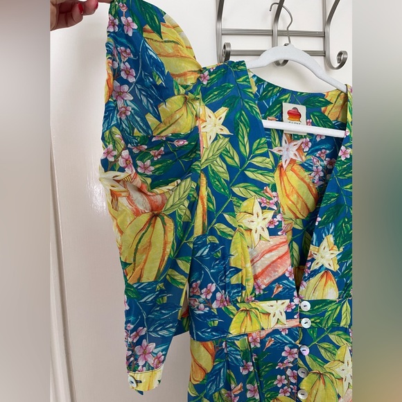 Farm Rio Midi Dress Star Fruit print w Puff Sleeves. Size Medium. - Picture 7 of 10